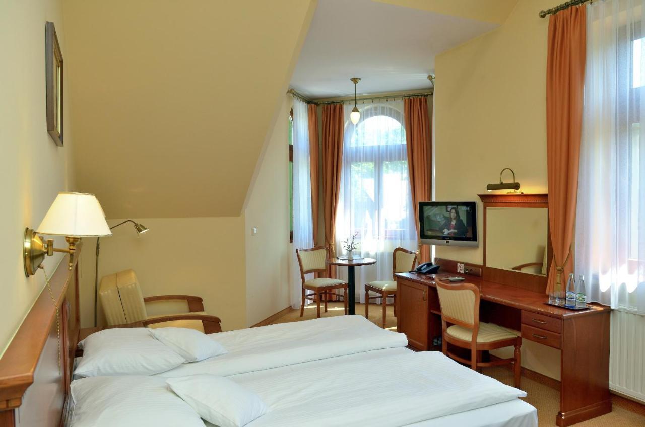 Hotel Stefania Крыница-Здруй Экстерьер фото